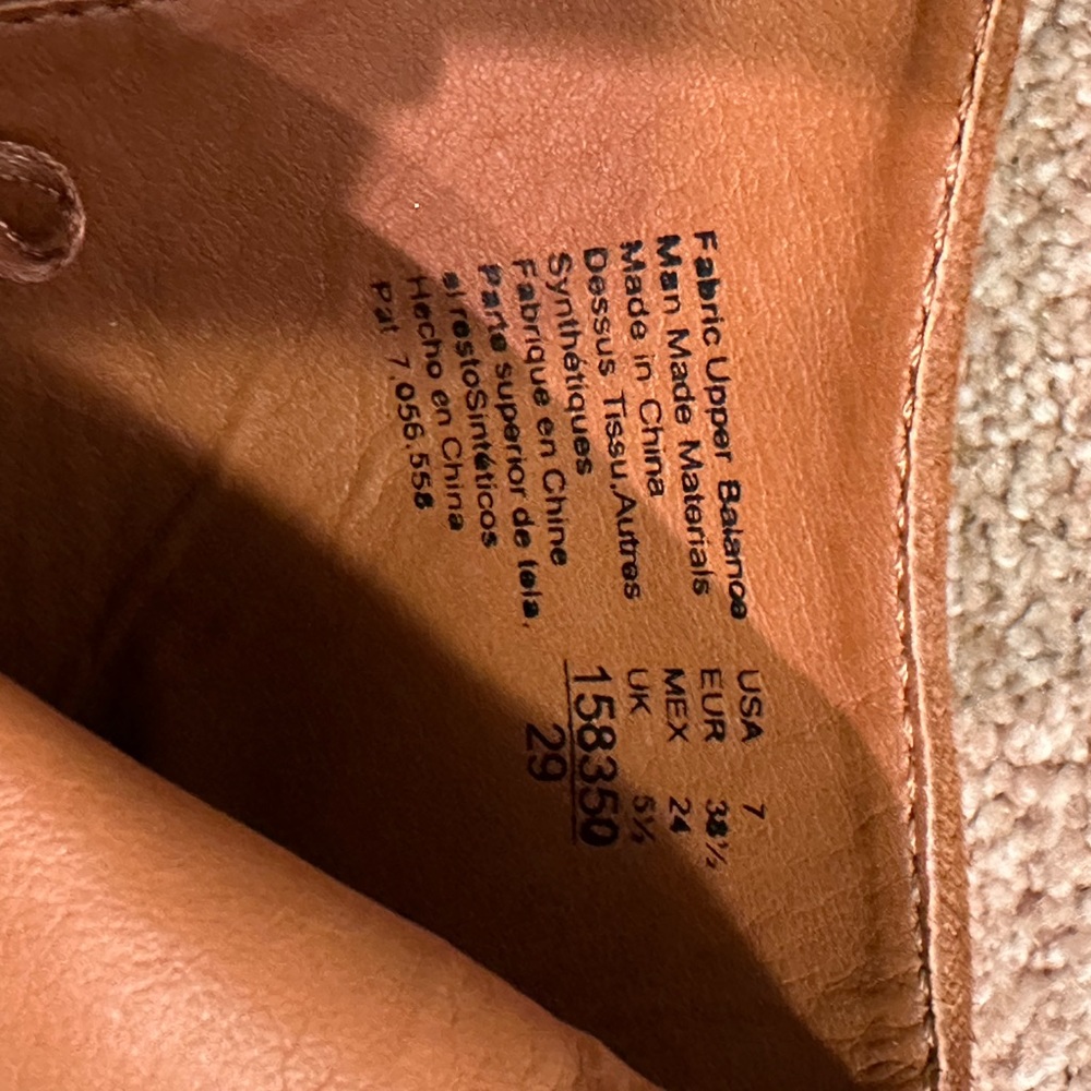 Shoes - Picture 4 of 6